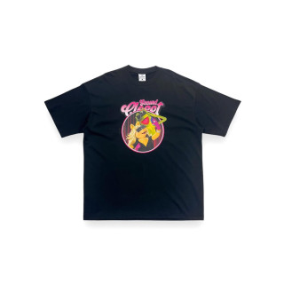 2ND CLOSET THE SHOW MUST GO ON PRINTED T-SHIRT