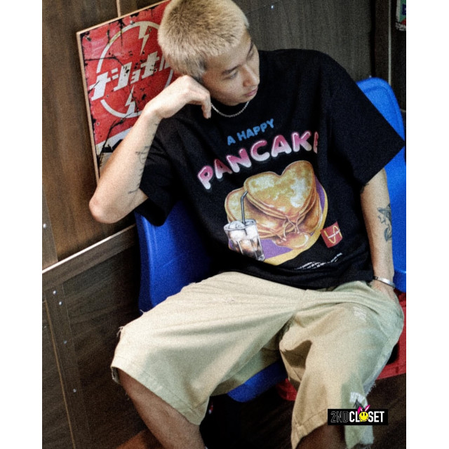 2ND CLOSET A HAPPY PANCAKE PRINTED T-SHIRT