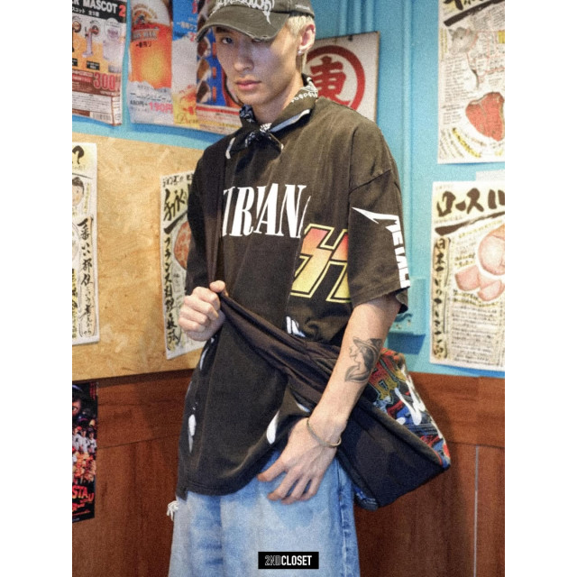 2ND CLOSET KISS THE BANDS RE-CONSTRUCTED WASHED T-SHIRT