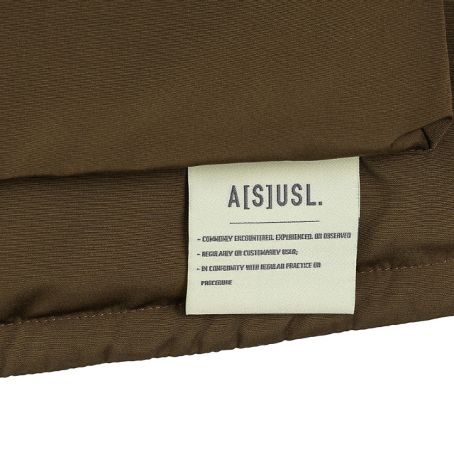 A[S]USL REFLECTIVE LOGO PADDING VEST