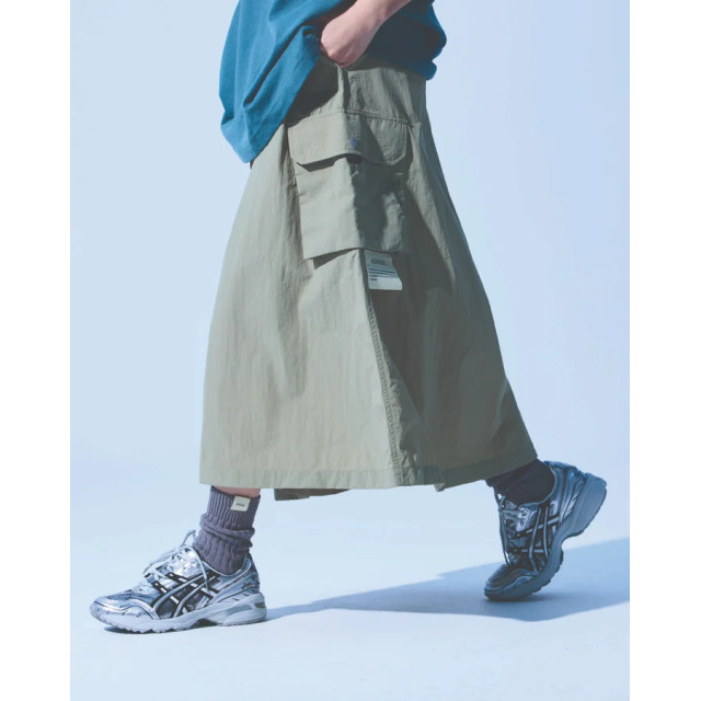 A[S]USL NYLON POCKETS FLARE SKIRT
