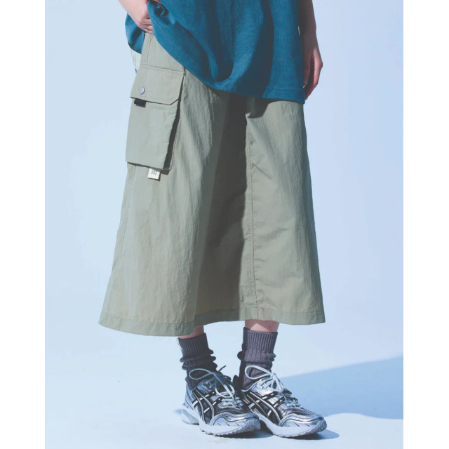 A[S]USL NYLON POCKETS FLARE SKIRT