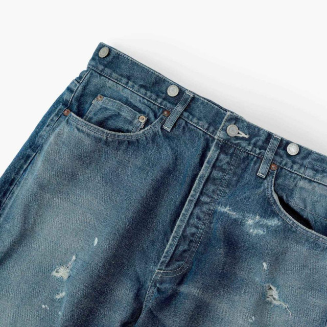 MADNESS DISTRESSED DENIM JEANS