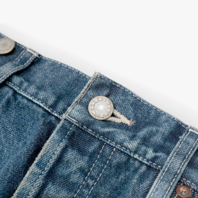 MADNESS DISTRESSED DENIM JEANS