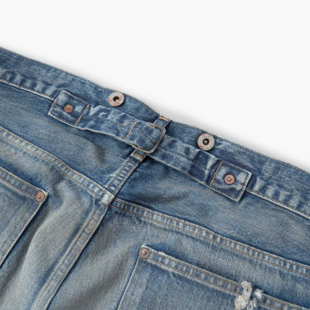 MADNESS HARD AGING DENIM PANTS. RELAXED