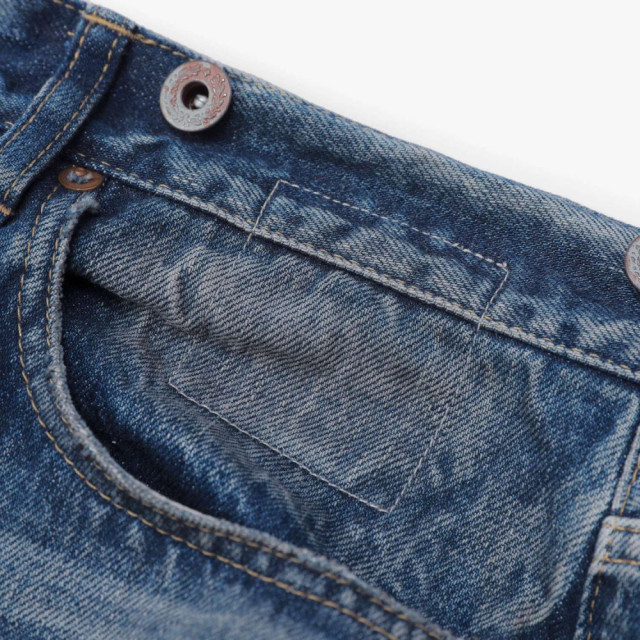 MADNESS AGING DENIM PANTS. RELAXED (LIGHT DISTRESSED)