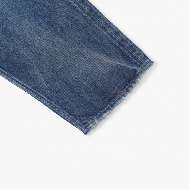 MADNESS AGING DENIM PANTS. RELAXED (LIGHT DISTRESSED)