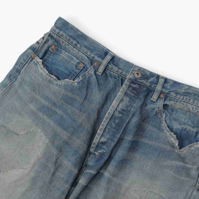 MADNESS HARD AGING DENIM PANTS. WIDE COMFY (DAMAGED AND REPAIRED FINISH)