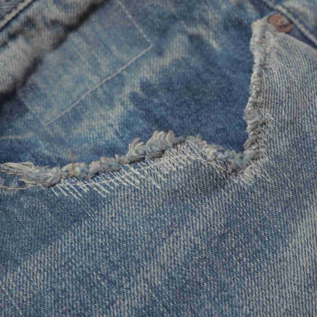 MADNESS HARD AGING DENIM PANTS. WIDE COMFY (DAMAGED AND REPAIRED FINISH)