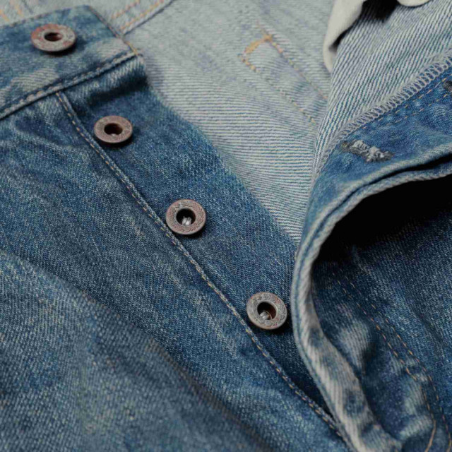 MADNESS HARD AGING DENIM PANTS. WIDE COMFY (DAMAGED AND REPAIRED FINISH)