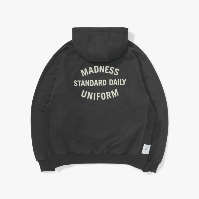 MADNESS SOLID HOODIE. BOXY