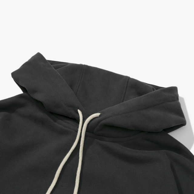 MADNESS SOLID HOODIE. BOXY