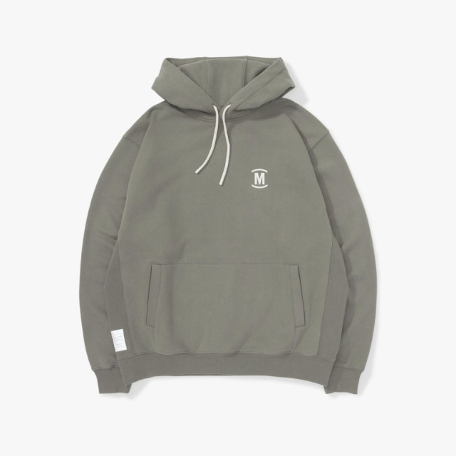 MADNESS SOLID HOODIE. BOXY