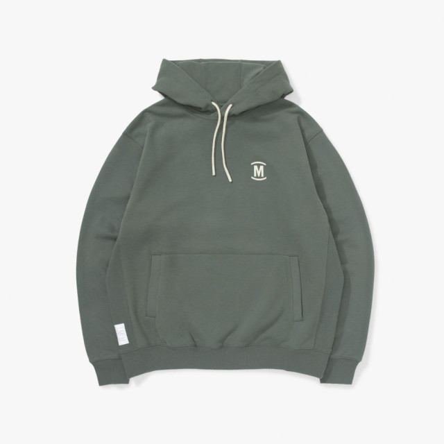 MADNESS SOLID HOODIE. BOXY