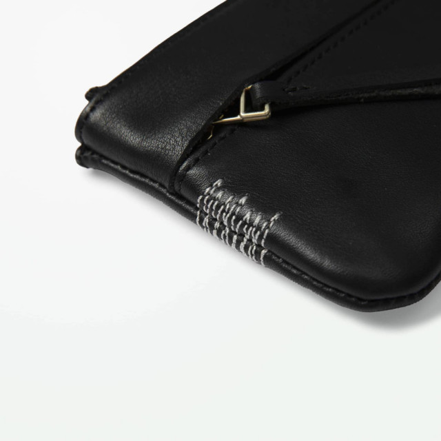 MADNESS FLAT ZIPPER POUCH (S).
