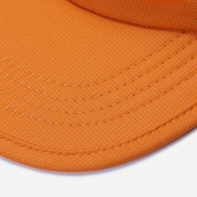 MADNESS STRETCH FEATHER WEIGHT RUNNING CAP