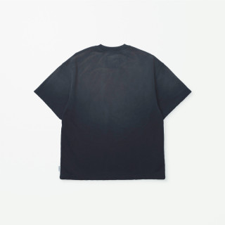MADNESS WASHED PRINT SWEAT TEE