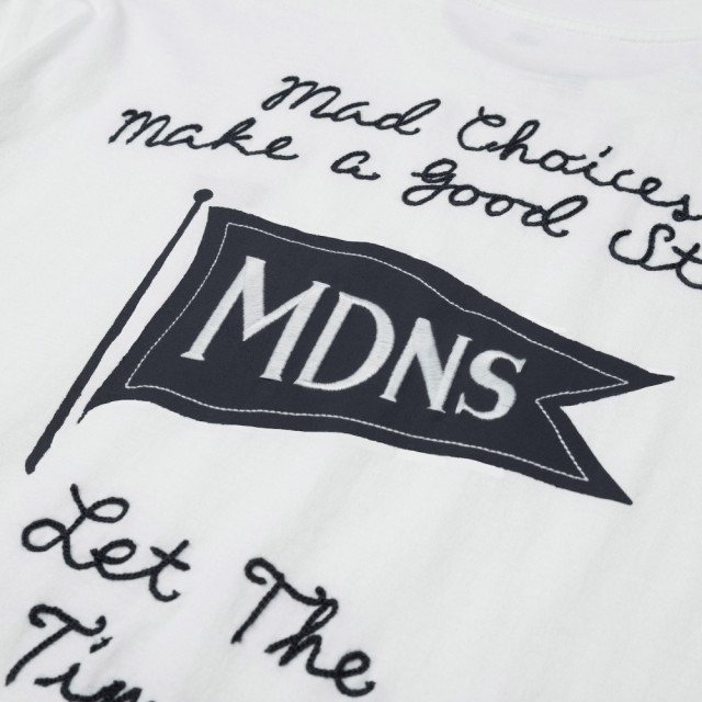 MADNESS EMBROIDERY PRINT TEE