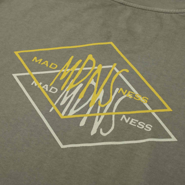MADNESS WASHED PRINT TEE